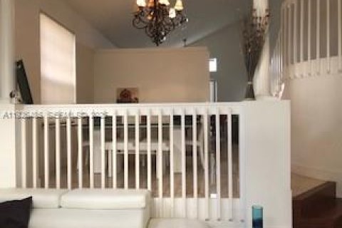 Villa ou maison à louer à Pembroke Pines, Floride: 4 chambres, 254.55 m2 № 1986472 - photo 16