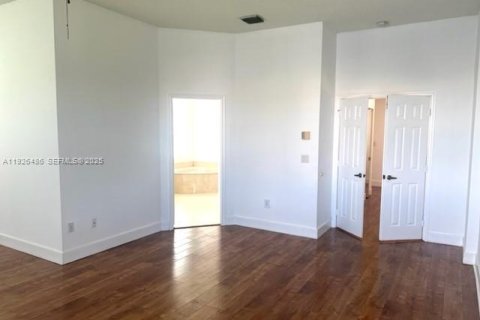 Villa ou maison à louer à Pembroke Pines, Floride: 4 chambres, 254.55 m2 № 1986472 - photo 26