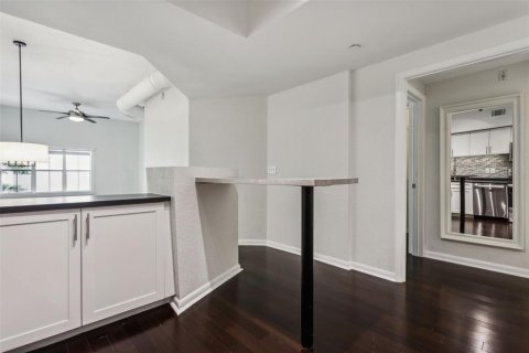 Condominio en venta en Tampa, Florida, 1 dormitorio, 73.3 m2 № 1323470 - foto 9