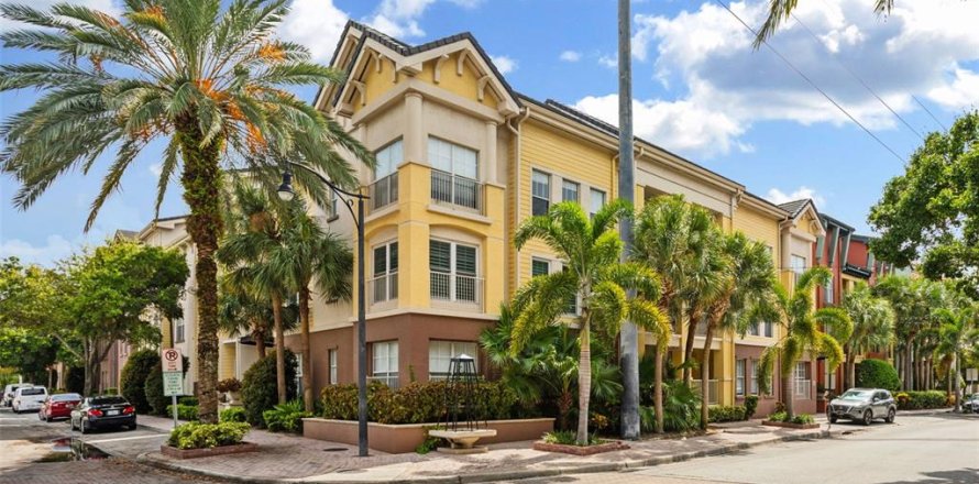 Condominio en Tampa, Florida, 1 dormitorio № 1323470