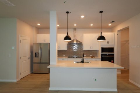 House in Bradenton, Florida 4 bedrooms, 261.52 sq.m. № 2150291 - photo 8