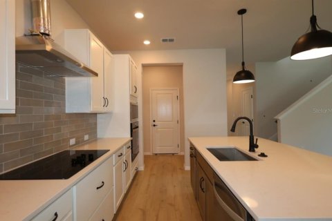 House in Bradenton, Florida 4 bedrooms, 261.52 sq.m. № 2150291 - photo 10