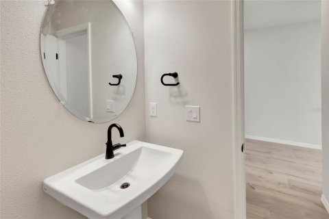 House in Bradenton, Florida 4 bedrooms, 261.52 sq.m. № 2150291 - photo 27