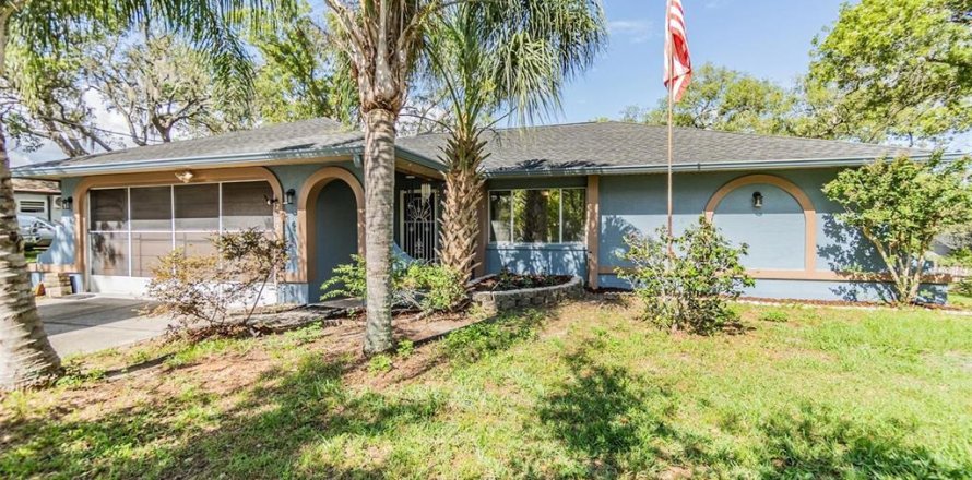Casa en Spring Hill, Florida 4 dormitorios, 183.02 m2 № 1690142