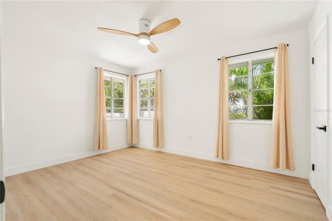 House in Bradenton, Florida 2 bedrooms, 128.76 sq.m. № 2099240 - photo 8