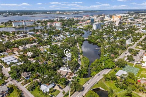 House in Bradenton, Florida 2 bedrooms, 128.76 sq.m. № 2099240 - photo 25