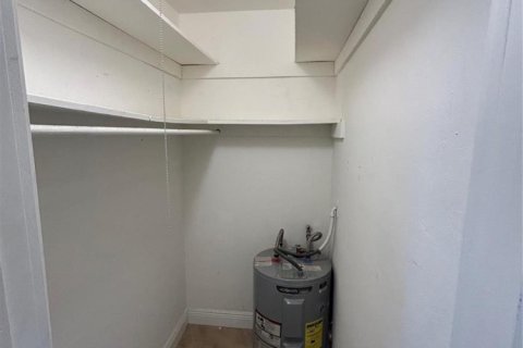 Apartment in Fort Lauderdale, Florida 1 bedroom, 490.15 sq.m. № 2173803 - photo 8