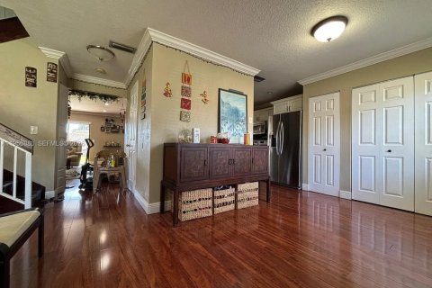 Adosado en Sunrise, Florida 3 dormitorios, 174.28 m2 № 2011795