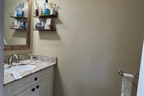 Adosado en alquiler en Sunrise, Florida, 3 dormitorios, 174.28 m2 № 2011795 - foto 4