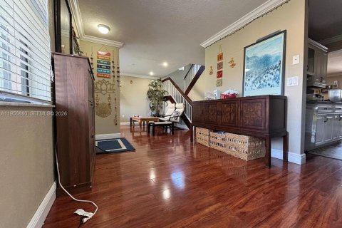 Adosado en alquiler en Sunrise, Florida, 3 dormitorios, 174.28 m2 № 2011795 - foto 2