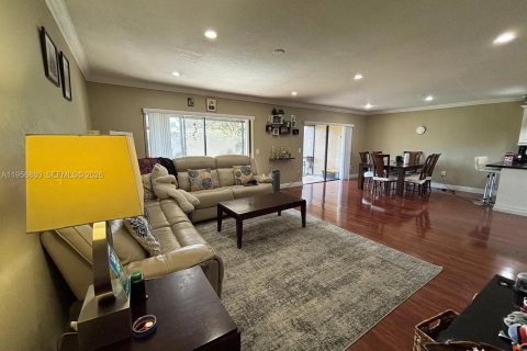 Adosado en alquiler en Sunrise, Florida, 3 dormitorios, 174.28 m2 № 2011795 - foto 9