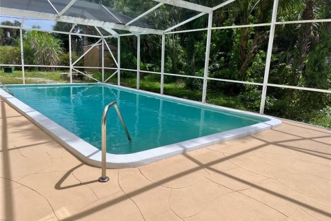 Villa ou maison à vendre à Port Charlotte, Floride: 3 chambres, 139.17 m2 № 2399518 - photo 22