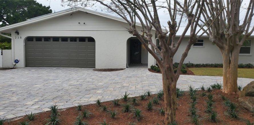 Casa en New Smyrna Beach, Florida 3 dormitorios, 191.75 m2 № 917496