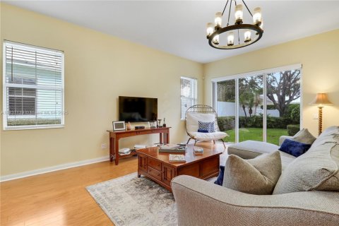 Townhouse in Jupiter, Florida 3 bedrooms, 178.37 sq.m. № 1823497 - photo 14
