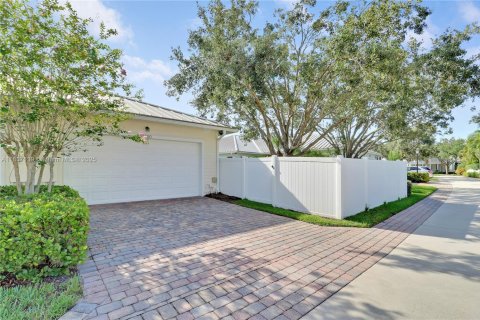 Townhouse in Jupiter, Florida 3 bedrooms, 178.37 sq.m. № 1823497 - photo 30