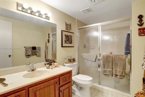 Condo in Miami, Florida, 2 bedrooms  № 1490882 - photo 15