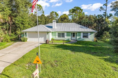 House in Port Charlotte, Florida 3 bedrooms, 129.13 sq.m. № 2391095 - photo 2