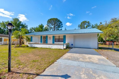 Casa en venta en Deltona, Florida, 2 dormitorios, 85.47 m2 № 1652230 - foto 1
