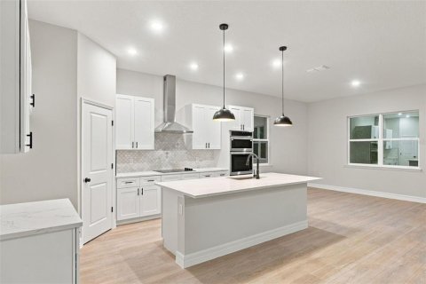 Casa en venta en Eustis, Florida, 4 dormitorios, 208.47 m2 № 2408675 - foto 7