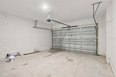 Casa en venta en Eustis, Florida, 4 dormitorios, 208.47 m2 № 2408675 - foto 28