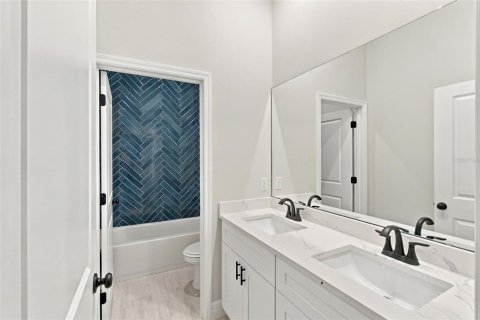 Casa en venta en Eustis, Florida, 4 dormitorios, 208.47 m2 № 2408675 - foto 19