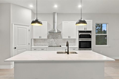 Casa en venta en Eustis, Florida, 4 dormitorios, 208.47 m2 № 2408675 - foto 9