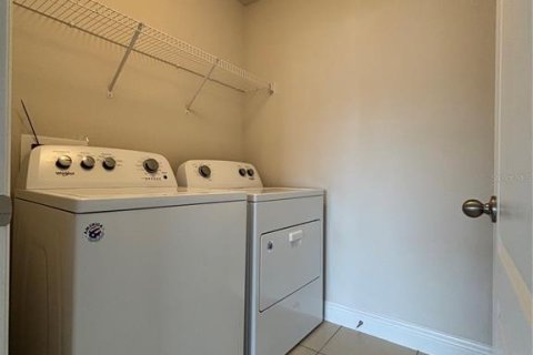 Casa en alquiler en Kissimmee, Florida, 3 dormitorios, 174.47 m2 № 1840388 - foto 15