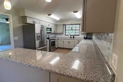 Casa en alquiler en Kissimmee, Florida, 3 dormitorios, 269.23 m2 № 1815134 - foto 18