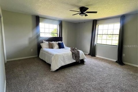 Casa en alquiler en Kissimmee, Florida, 3 dormitorios, 269.23 m2 № 1815134 - foto 17