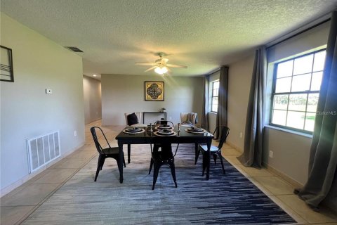 Casa en alquiler en Kissimmee, Florida, 3 dormitorios, 269.23 m2 № 1815134 - foto 5
