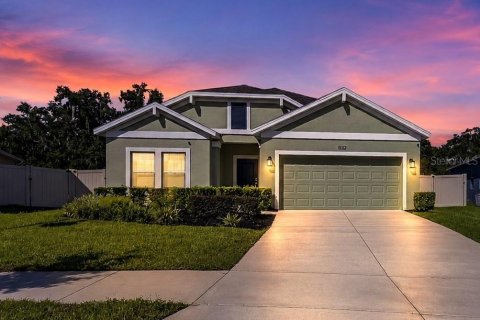 Villa ou maison à Kissimmee, Floride 4 chambres, 171.22 m2 № 2349372