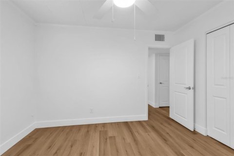 Commercial property in Punta Gorda, Florida 4 bedrooms, 187.29 sq.m. № 1912720 - photo 26