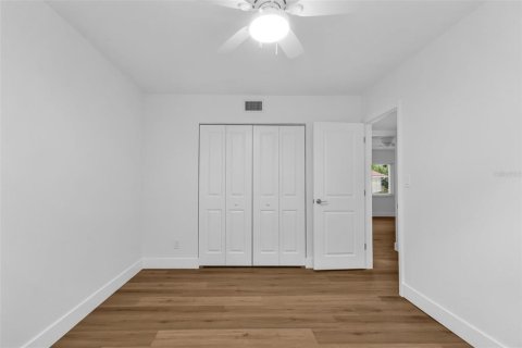 Commercial property in Punta Gorda, Florida 4 bedrooms, 187.29 sq.m. № 1912720 - photo 16