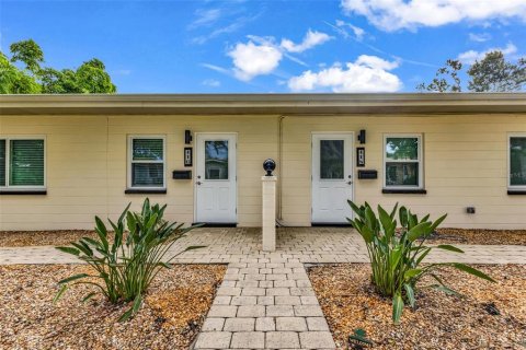 Commercial property in Punta Gorda, Florida 4 bedrooms, 187.29 sq.m. № 1912720 - photo 3
