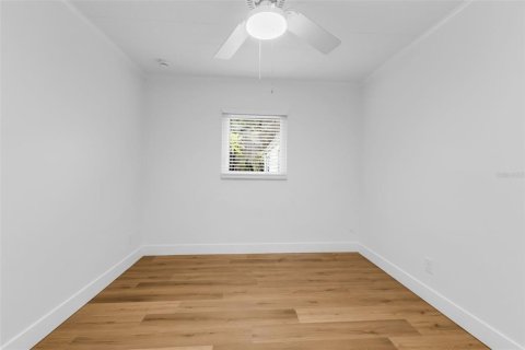 Commercial property in Punta Gorda, Florida 4 bedrooms, 187.29 sq.m. № 1912720 - photo 25