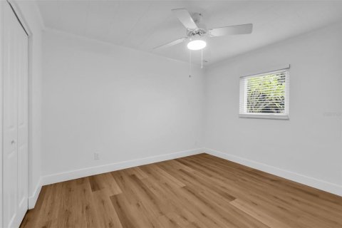 Commercial property in Punta Gorda, Florida 4 bedrooms, 187.29 sq.m. № 1912720 - photo 24