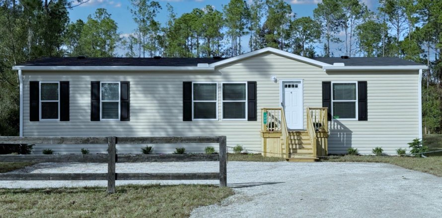 Casa en Satsuma, Florida 3 dormitorios, 125.6 m2 № 868135