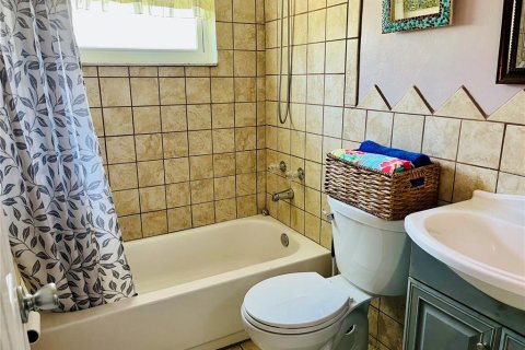 Casa en venta en Port Richey, Florida, 2 dormitorios, 82.13 m2 № 1635131 - foto 14