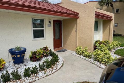 Appartement à louer à West Palm Beach, Floride: 2 chambres, 79.34 m2 № 2357131 - photo 2