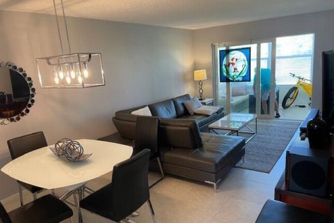 Appartement à louer à West Palm Beach, Floride: 2 chambres, 79.34 m2 № 2357131 - photo 12