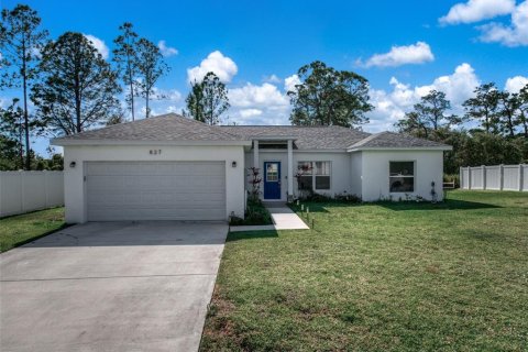 House in Sebring, Florida 3 bedrooms, 126.25 sq.m. № 1651790 - photo 1