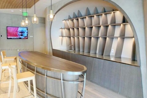 Condo in Miami, Florida, 1 bedroom  № 2036833 - photo 26