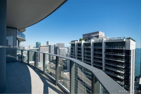 Condo in Miami, Florida, 1 bedroom  № 2036833 - photo 18