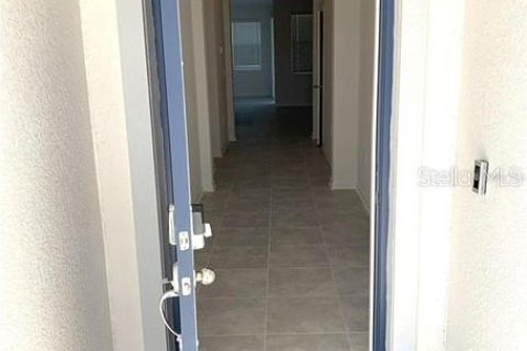 Villa ou maison à louer à Kissimmee, Floride: 3 chambres, 164.9 m2 № 2430380 - photo 8