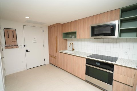 Купить кондоминиум в Майами, Флорида 1 спальня, 55.56м2, № 2041666 - фото 16