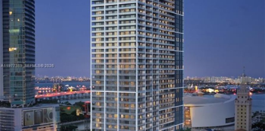 Кондоминиум с 1 спальней в Майами, Флорида № 2041666