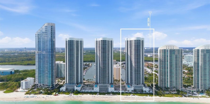 Кондоминиум с 3 спальнями в Санни-Айлс-Бич, Флорида № 1969356