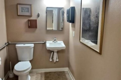Propiedad comercial en venta en Okeechobee, Florida № 2248481 - foto 17