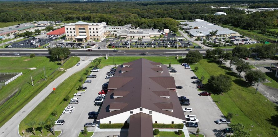 Propiedad comercial en Okeechobee, Florida № 2248481