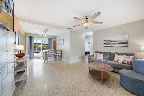 Casa en venta en Saint Petersburg, Florida, 2 dormitorios, 87.51 m2 № 2272896 - foto 22